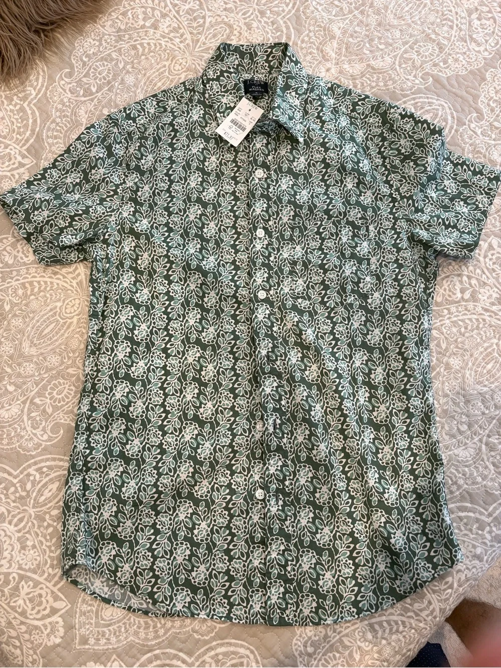 J. Crew Green and White Floral Short-Sleeve Button-Down Shirt